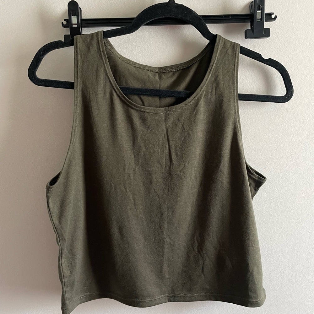 Ethos Crop Tank